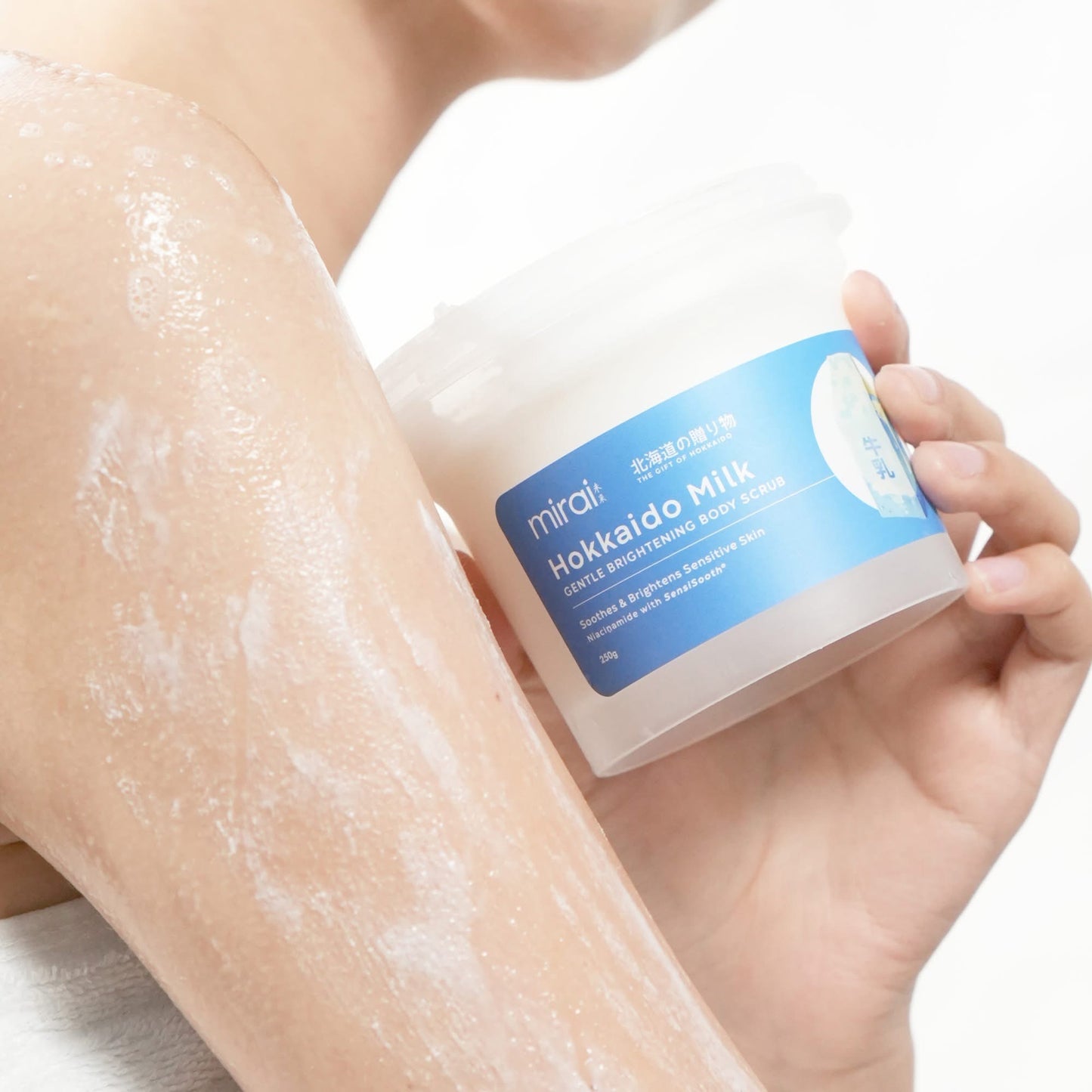 Mirai Hokkaido Milk Gentle Brightening Body Scrub 250g