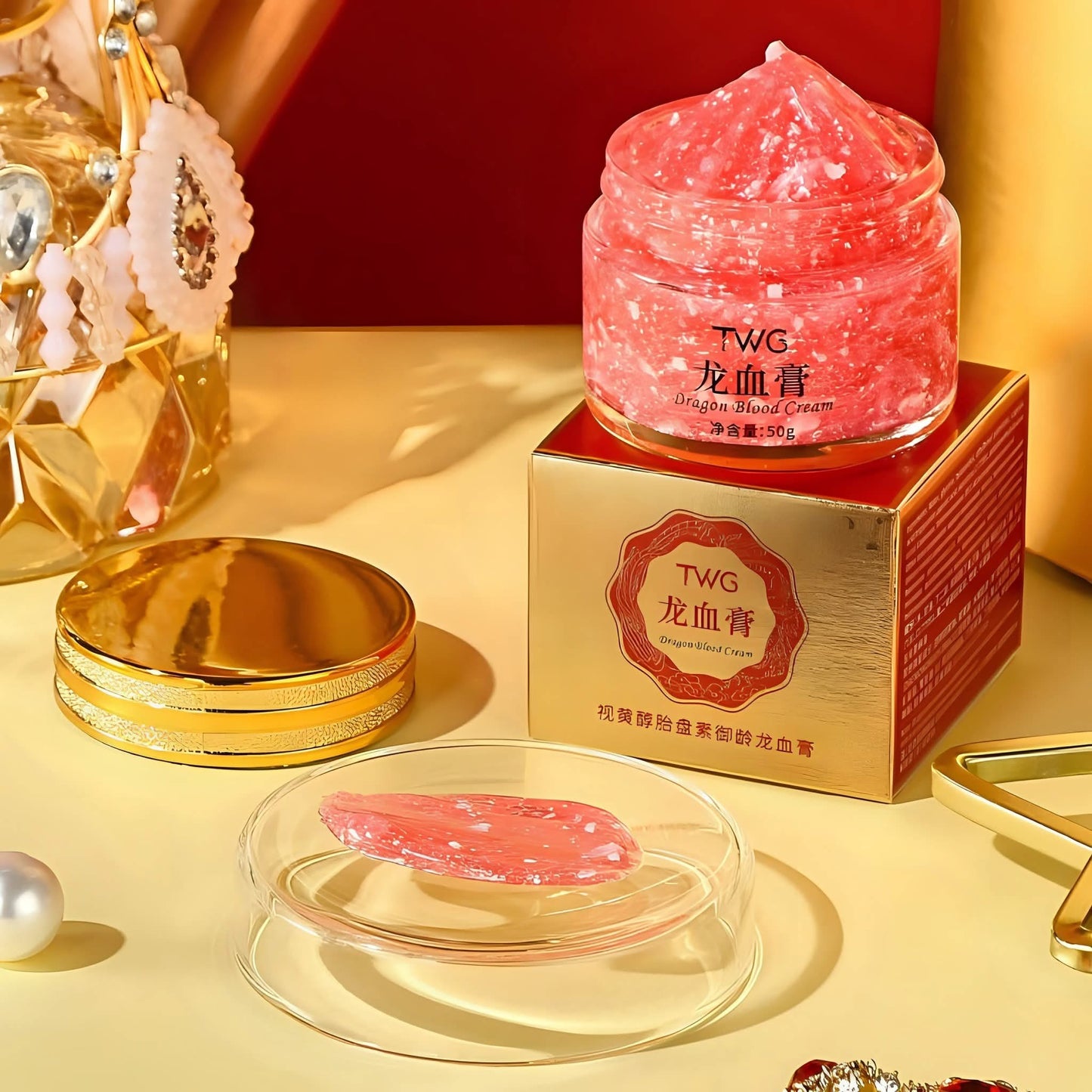 TWG Advanced Retinol Korean Dragon Blood Whitening & Skin Firming Moisturizing Cream 50g